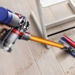 Dyson v8 Absolute anstatt eines Saugroboters