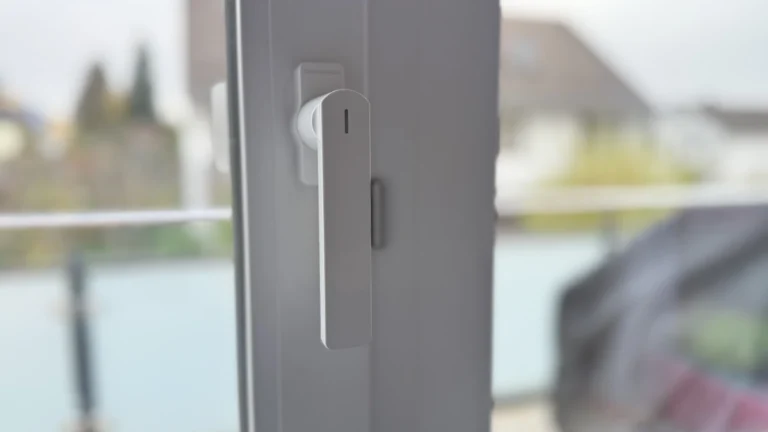 Mehr über den Artikel erfahren Smarter Fenstergriff von Siegenia der zweiten Generation